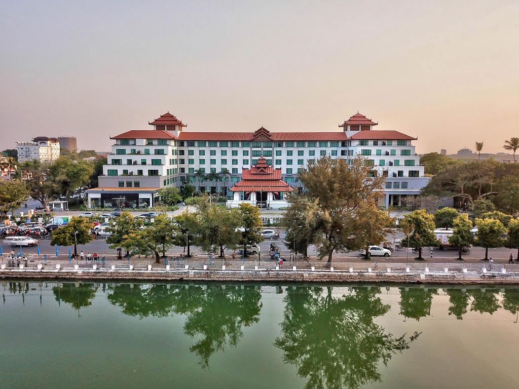 Hilton Mandalay Hotel - Deluxe