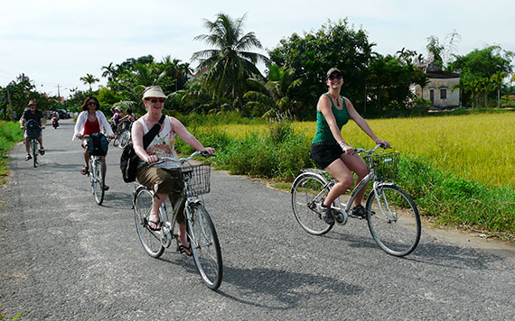 Biking Tra Que Vegetable Village