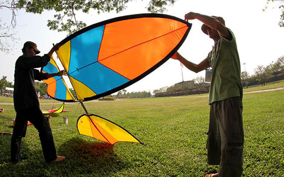 Fullday Fly Self-made Kites With Lunch