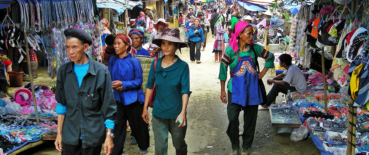 Full Day Lung Khau Nhin Market (Thursday)